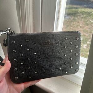 COACH | Wristlet Black